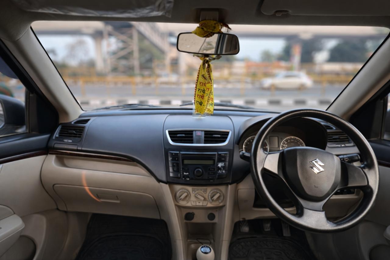 
								Maruti Suzuki Swift Dzire VXI full									