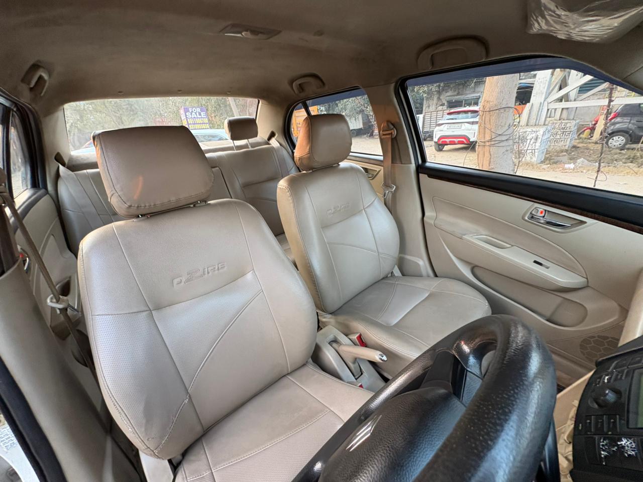 
								Maruti Suzuki Swift Dzire VXI full									