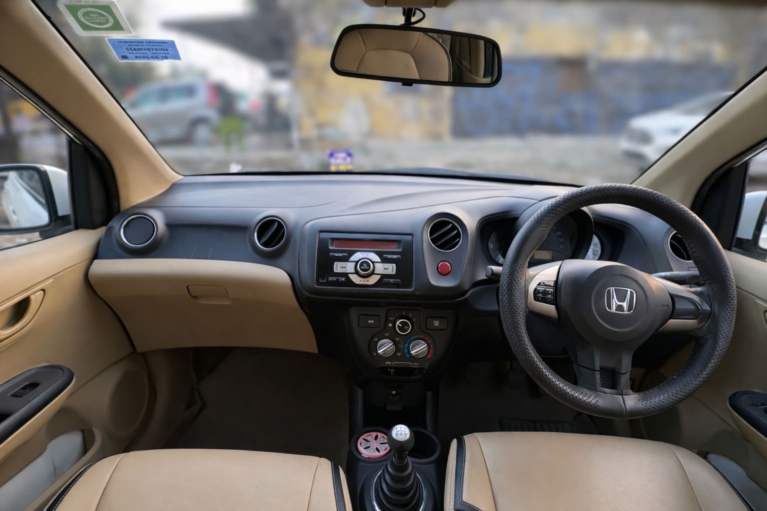 
								Honda Brio SMT full									