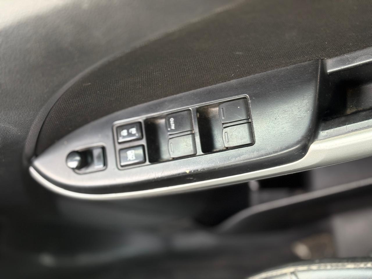 
								Maruti Suzuki Baleno Zeta full									