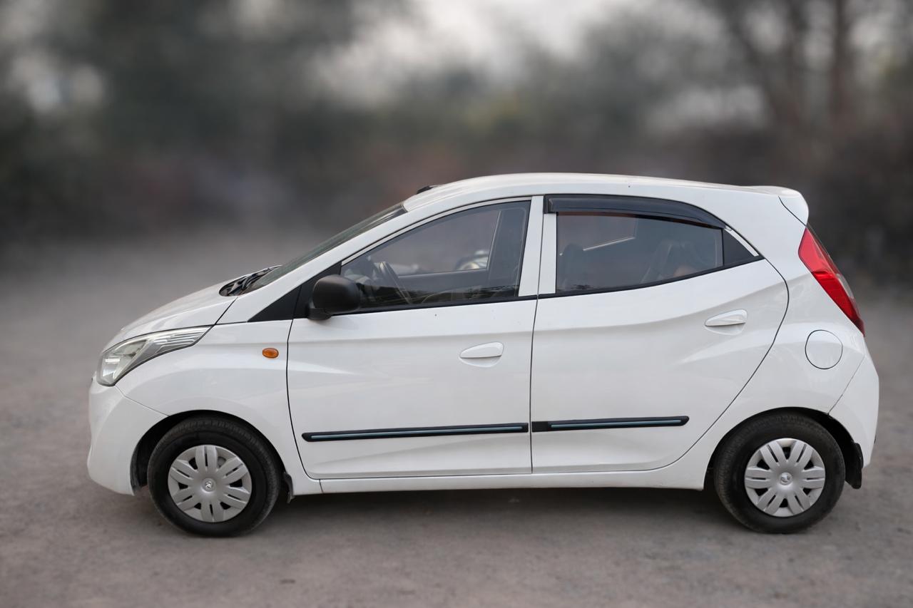 
								Hyundai EON LXI full									