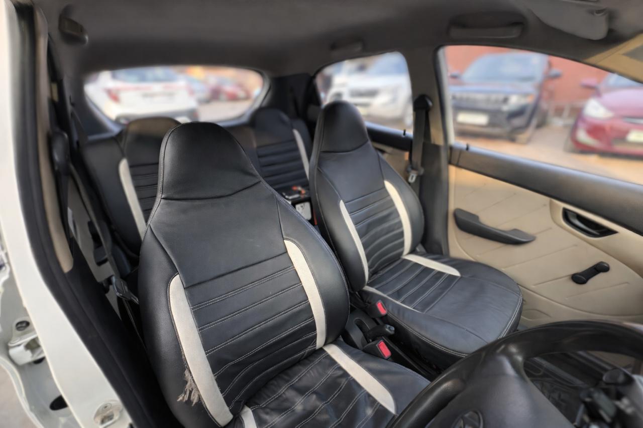 
								Hyundai EON LXI full									