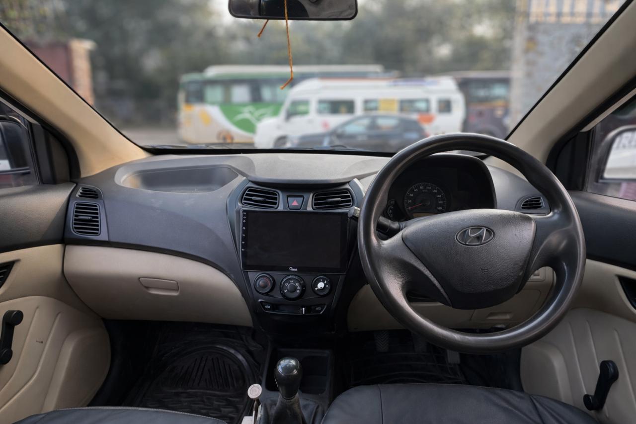 
								Hyundai EON LXI full									