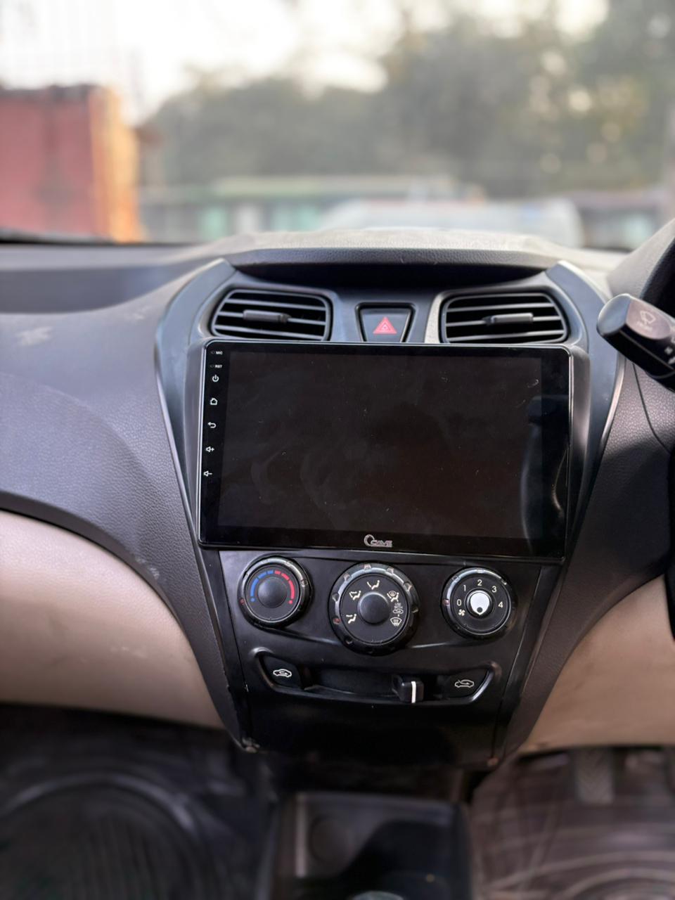 
								Hyundai EON LXI full									