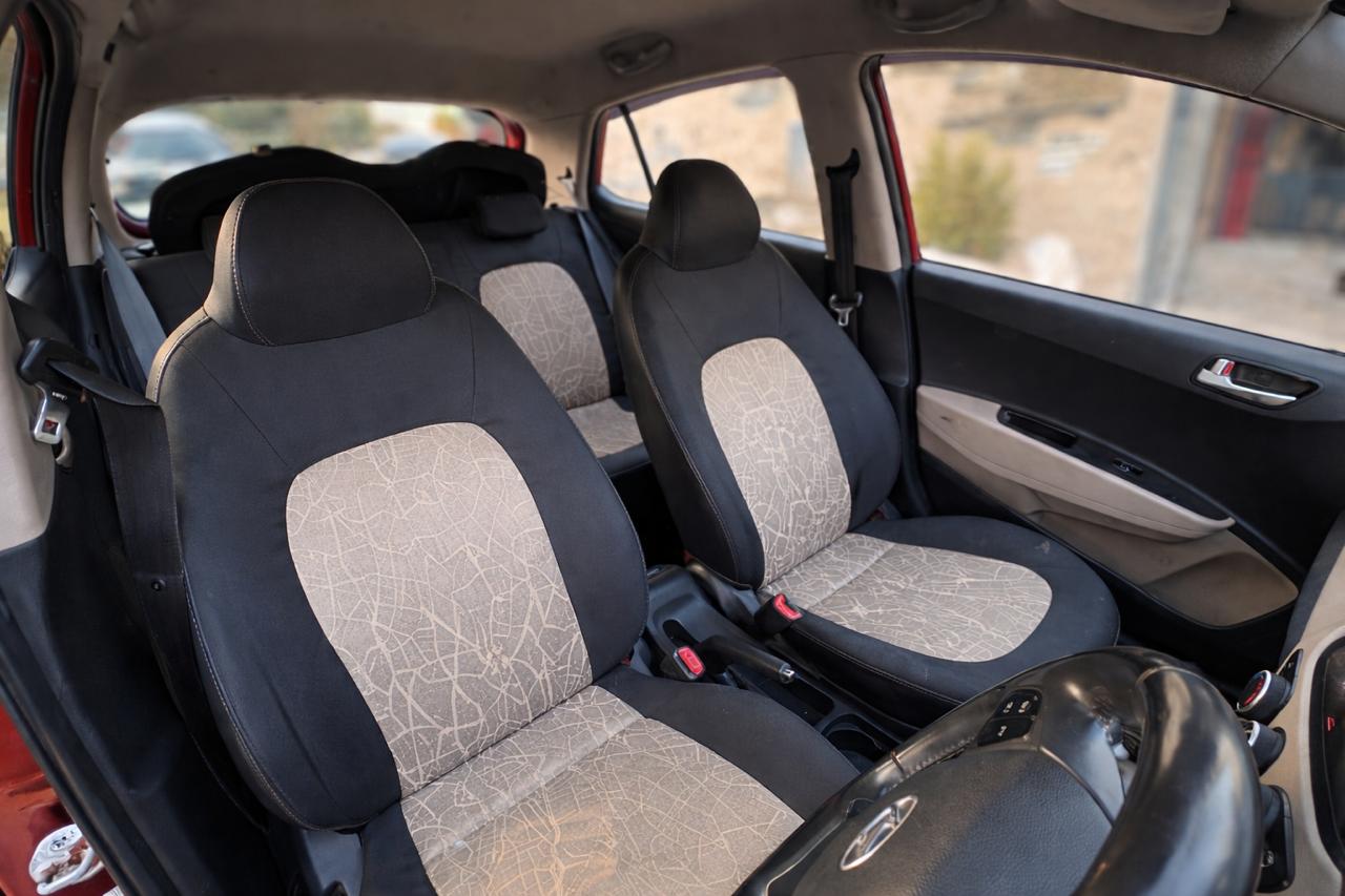 
								Hyundai Grand i10 Asta Automatic full									