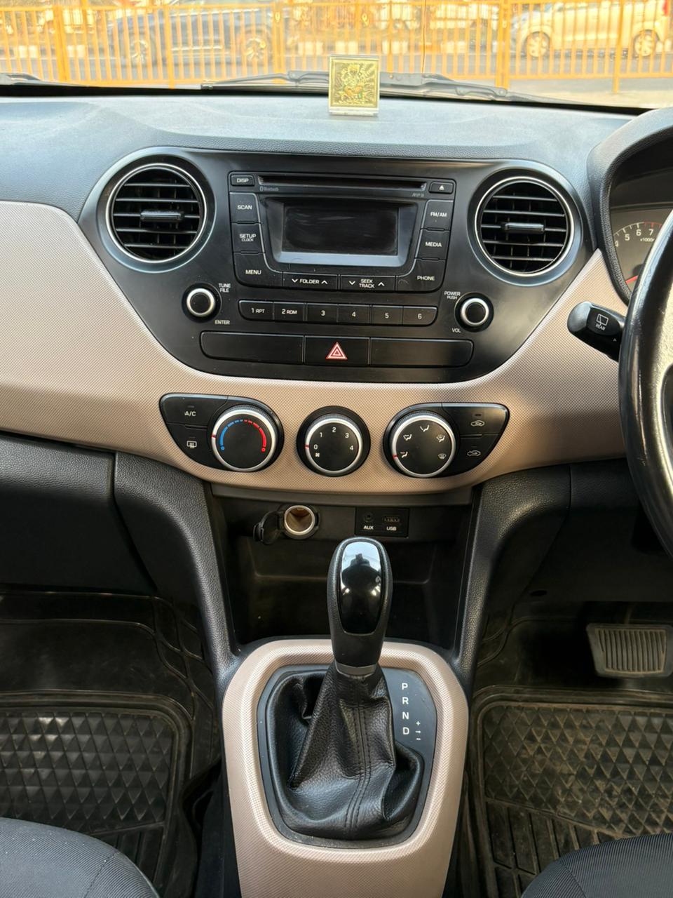 
								Hyundai Grand i10 Asta Automatic full									