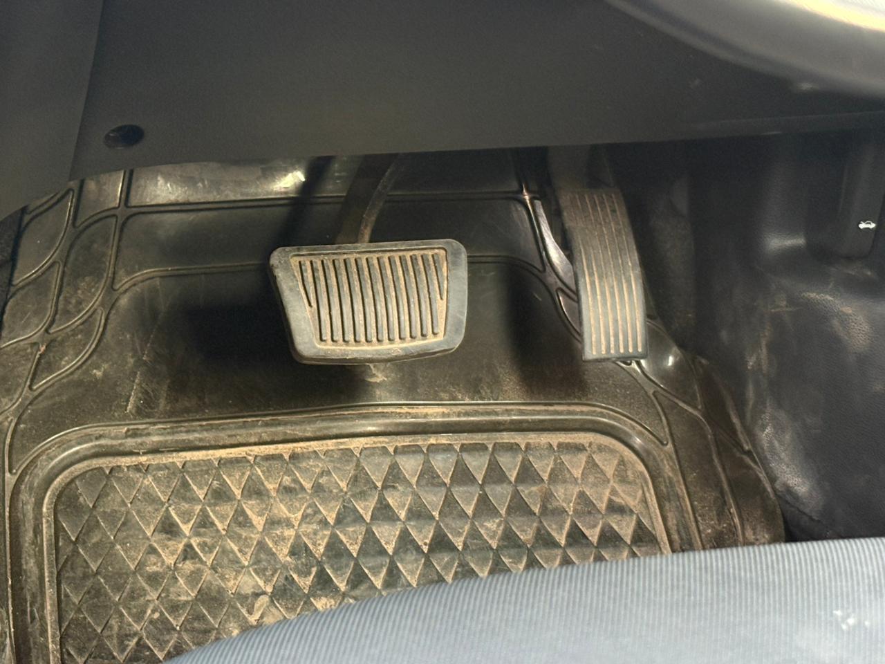 
								Hyundai Grand i10 Asta Automatic full									