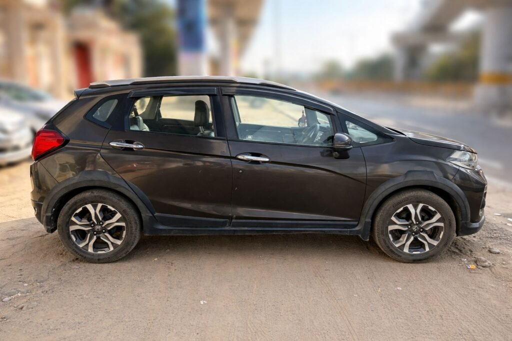 Honda WR-V with Sunroof