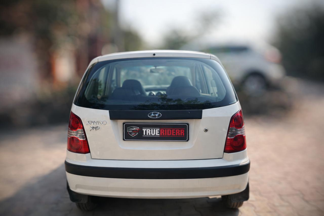 
								Hyundai Santro full									