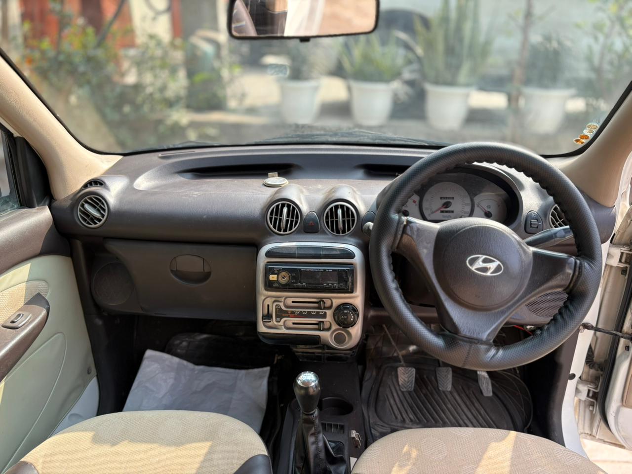 
								Hyundai Santro full									