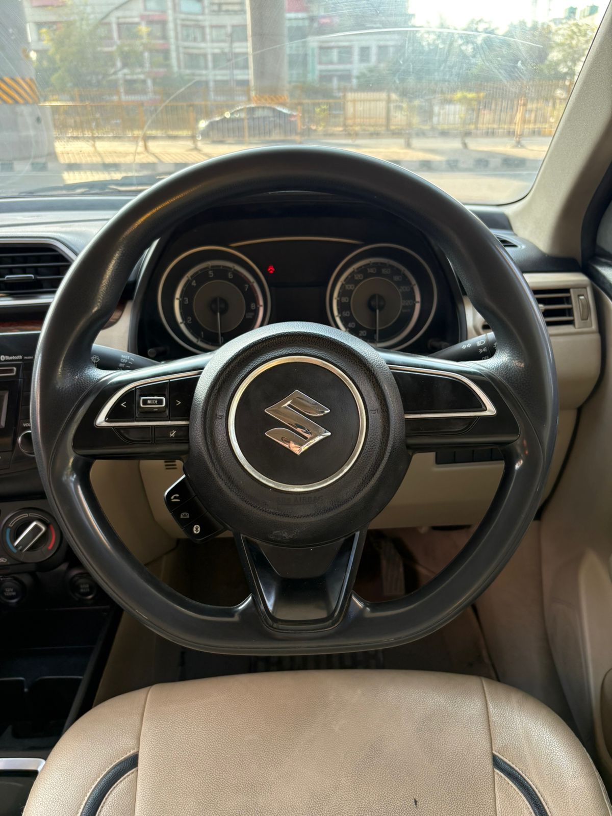 
								Maruti Suzuki Swift Dzire VXI Automatic full									